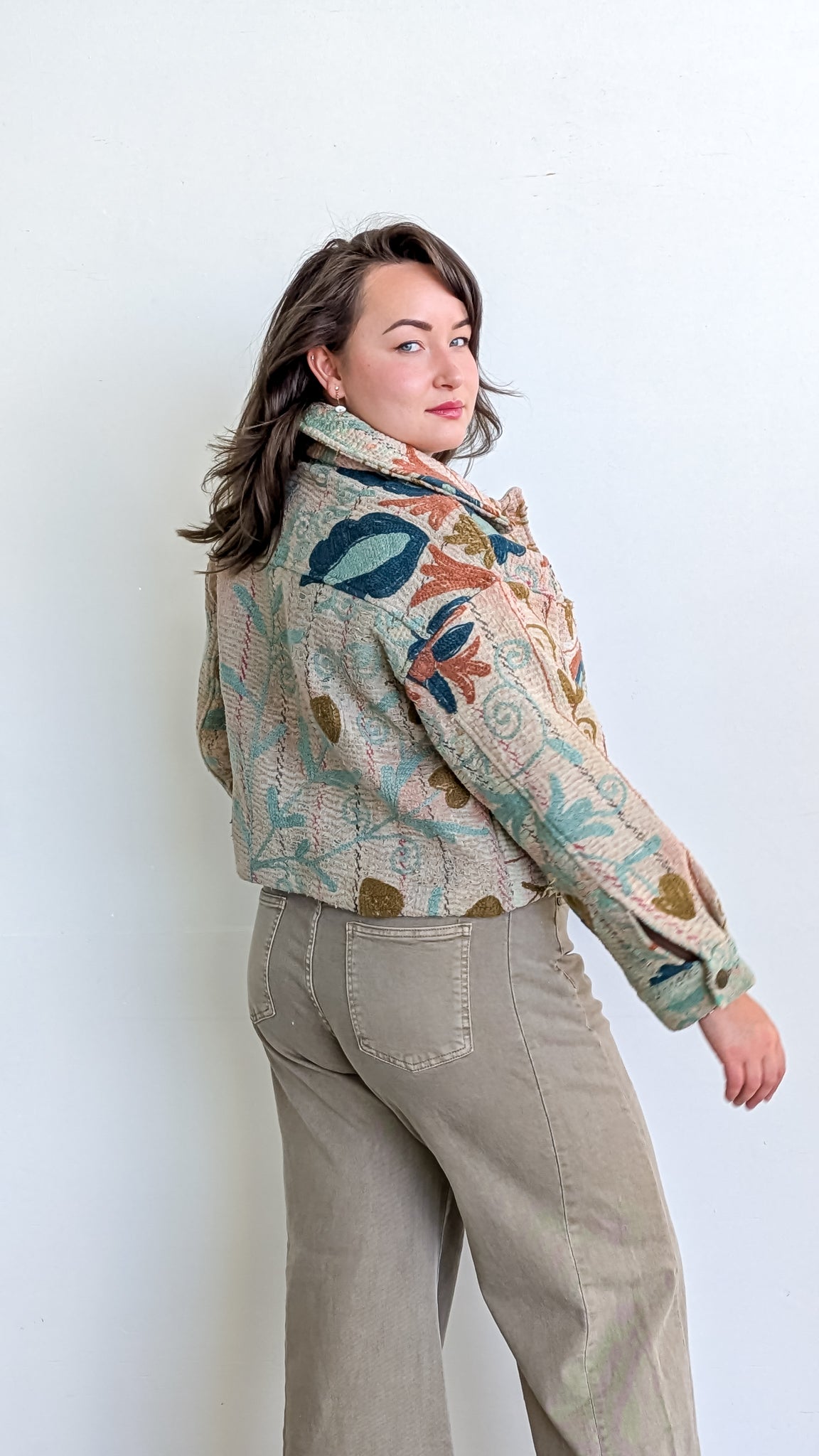 Cofur Kantha jakki - front pockets