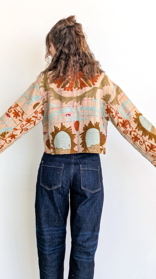 Cofur Kantha jakki - front pockets