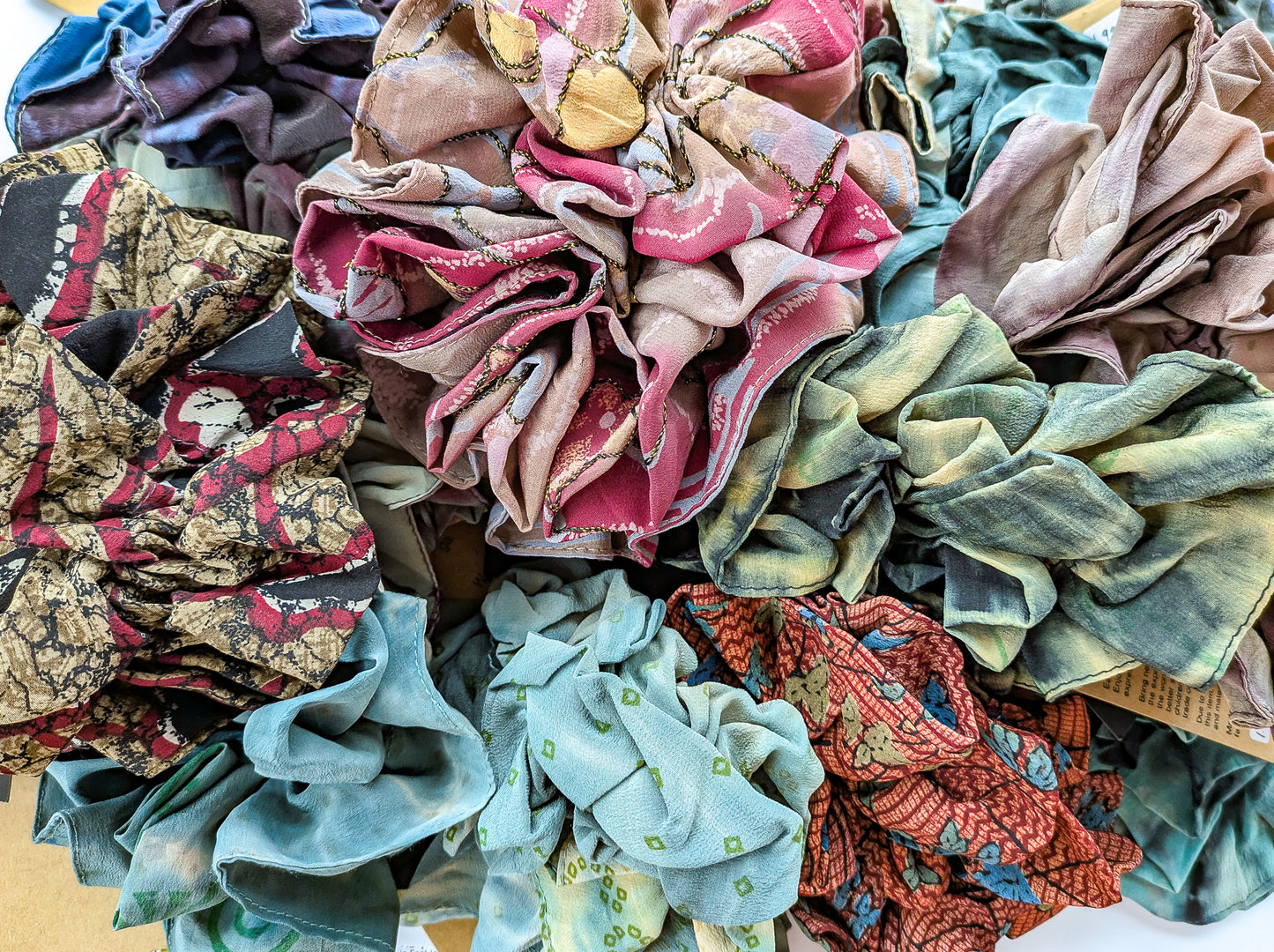 Cofur scrunchie - margir litir