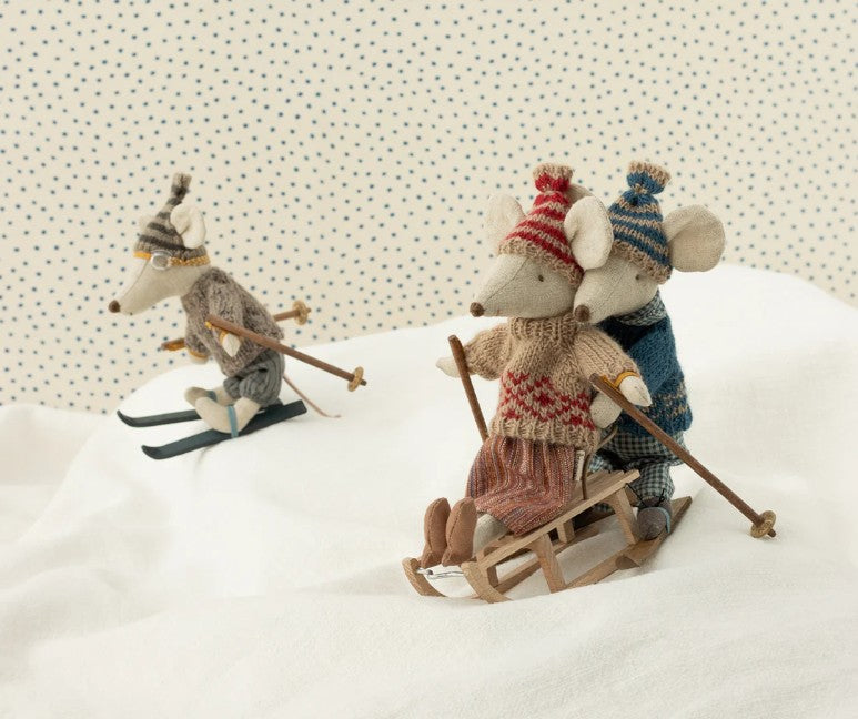 Maileg – Knitted sweater and hat Mom/Dad