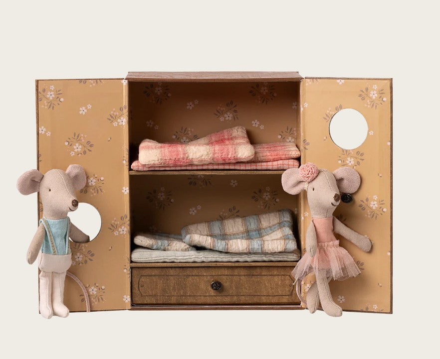 Maileg – Ballet Mice in dance studio