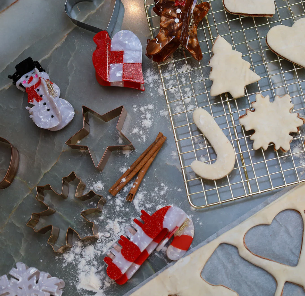 By Stær - HÁRKLEMMUR Í SKÓINN