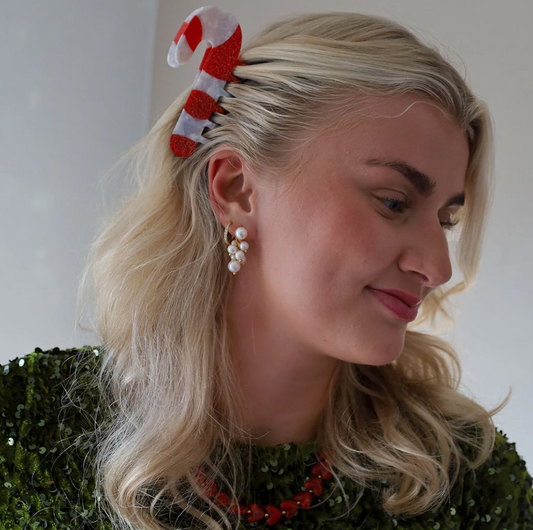 By Stær - HÁRKLEMMUR Í SKÓINN