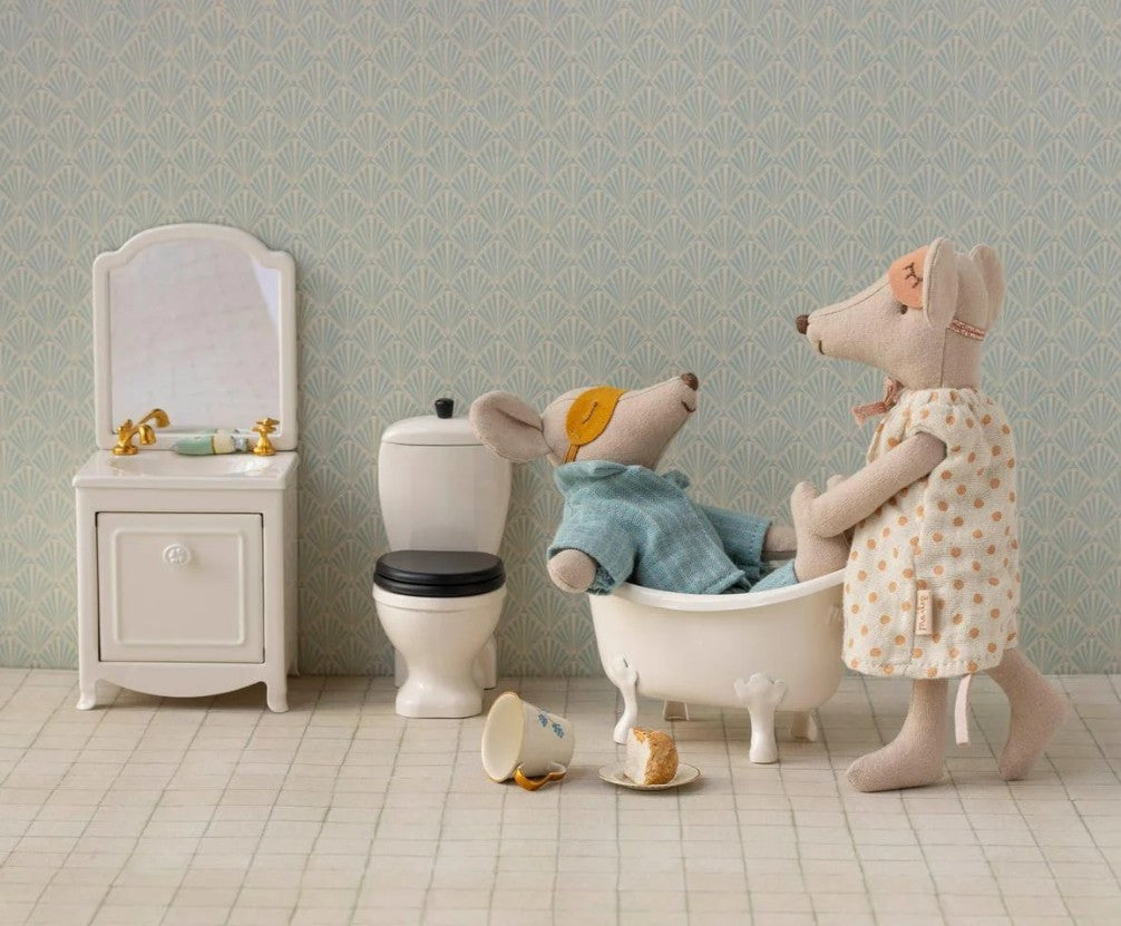 Maileg – Mum and Dad mice in Cigarbox