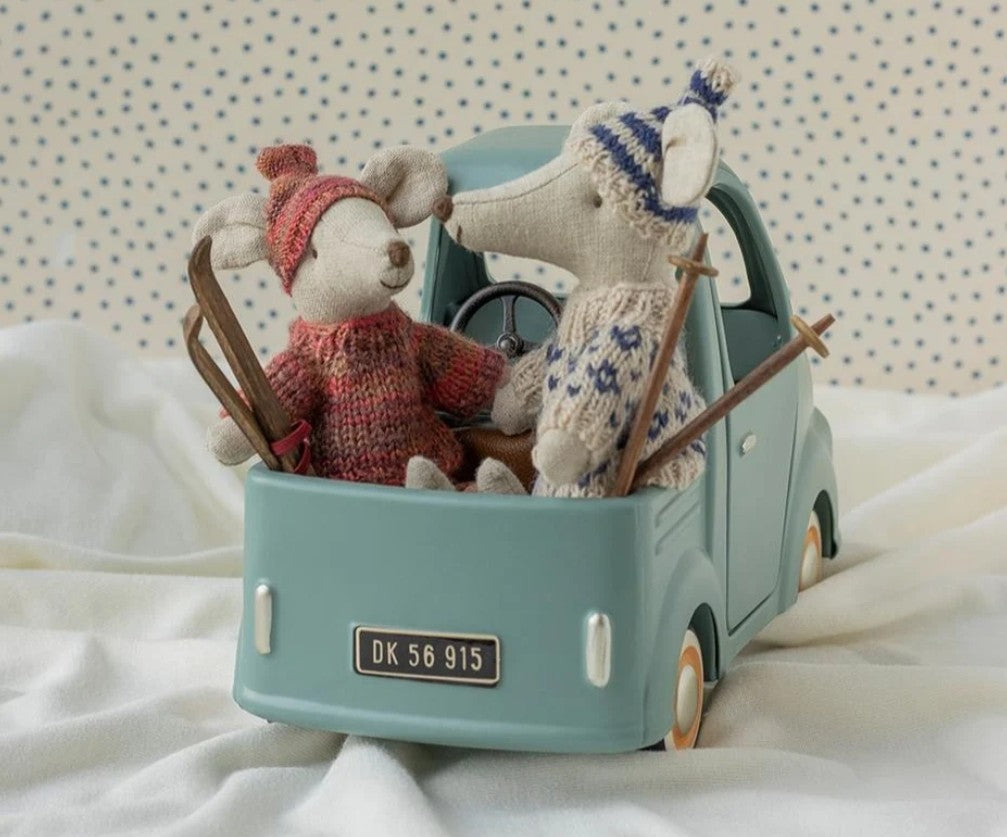 Maileg – Winter mouse With ski, Dad