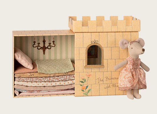 Maileg – Princess an the pea, Big sister mouse