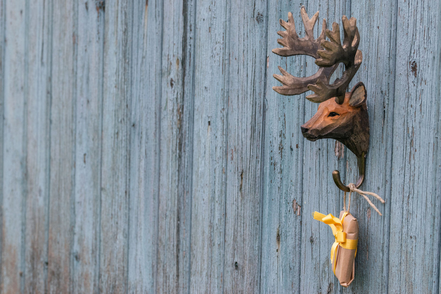 Norðuratlantshafsfjölskyldan – Tálgaðir trésnagar