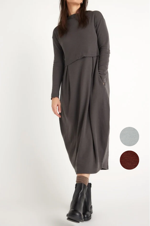 by basics (7045) – Merino Kjóll m/föllum og háum kraga - 2 litir