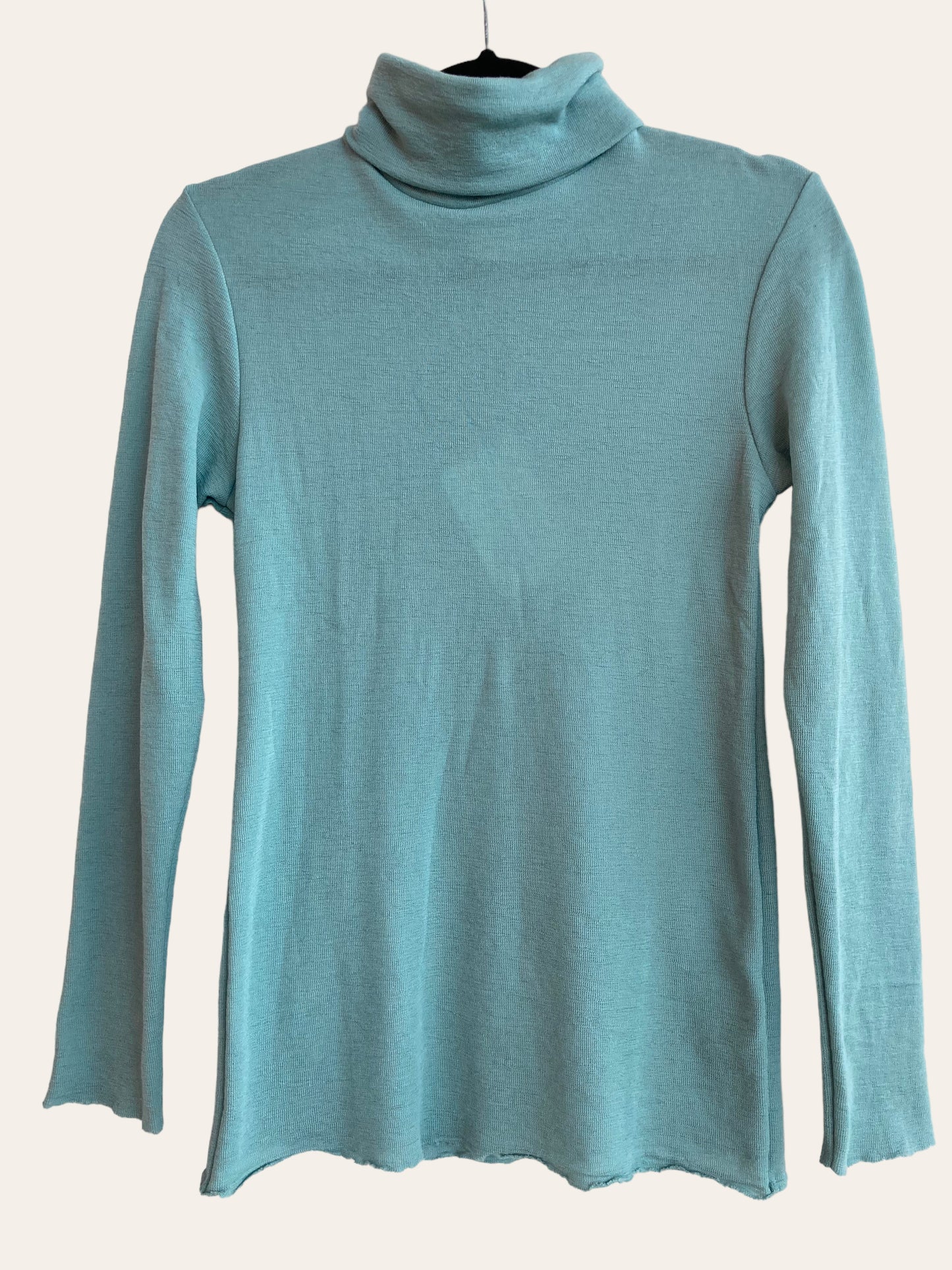 by basics – Merino rúllukragabolur (Seafoam green)